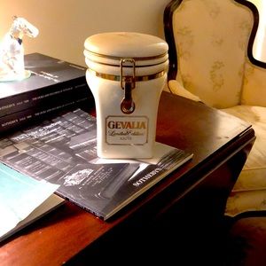 Original Gevalia Limited Edition café coffee holder with jar snap close